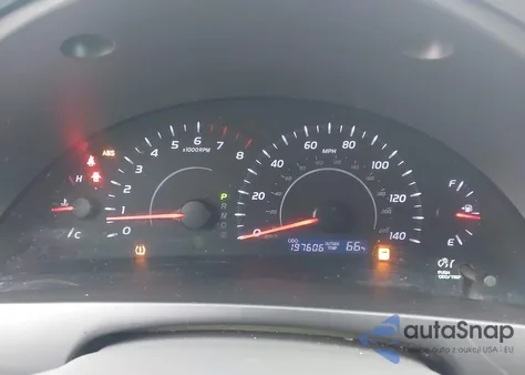 2011 Toyota Camry Le z USA, uszkodzony, nr VIN 4T1BF3EK9BU714719